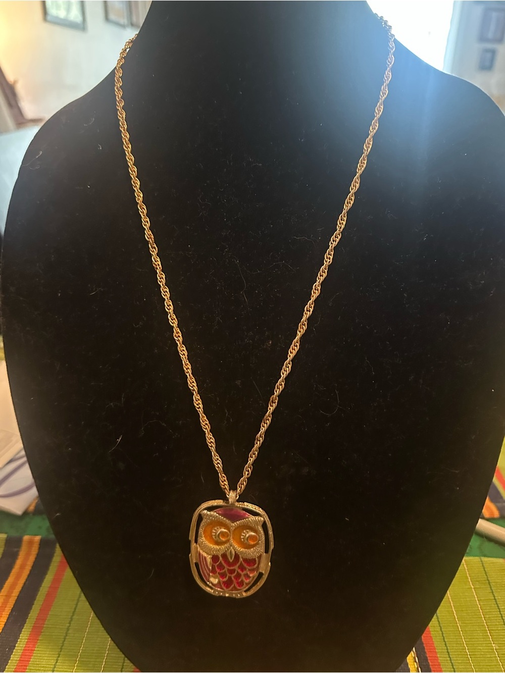 Gold-Tone Owl Pendant Necklace with Pink and Gold Enamel vintage 70s 80s